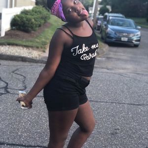 Meet your Posher, Laylay